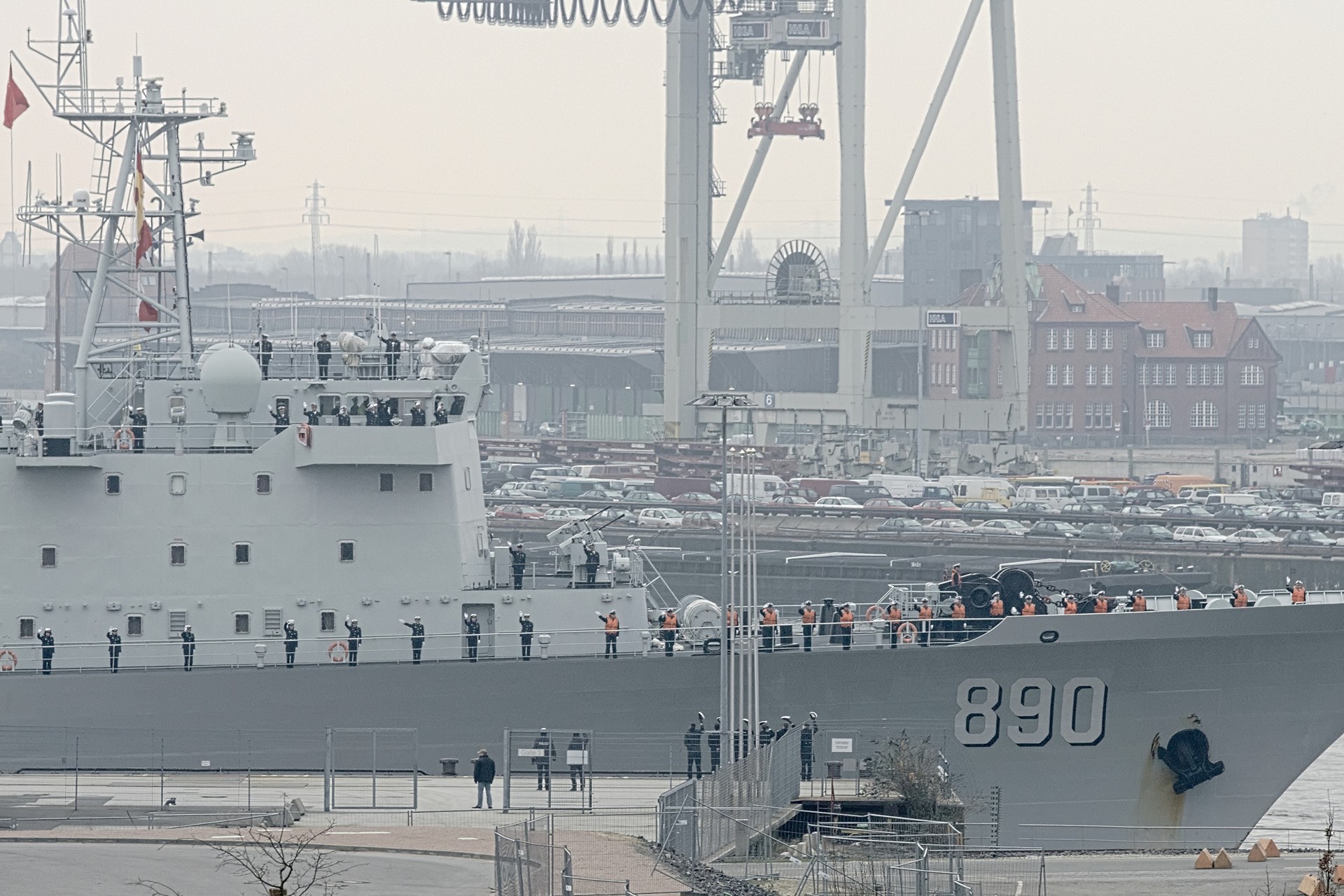 Die Chaohu verlässt Hamburg